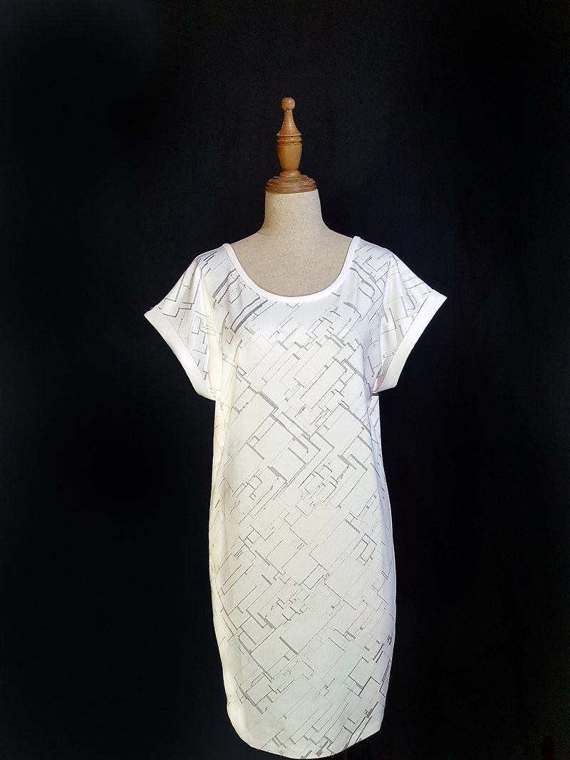 Cube 設計款洋裝 - 連身裙 - 聚酯纖維 白色