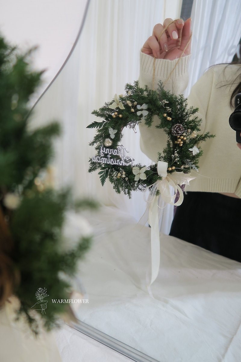 Everlasting Christmas Wreath - [Make a Wish] | Everlasting Wreath/Dried Flowers/DIY Material Pack/Christmas Gift - ช่อดอกไม้แห้ง - พืช/ดอกไม้ สีเขียว