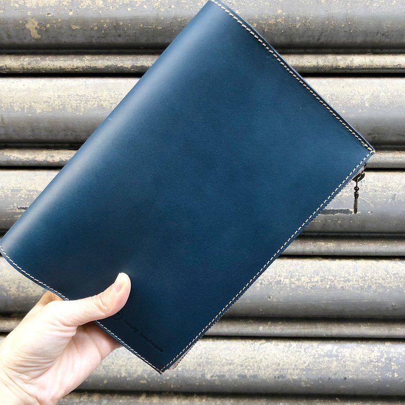 Leather zipper book jacket leather cover notebook cover Color: Pupulan - ปกหนังสือ - หนังแท้ สีน้ำเงิน