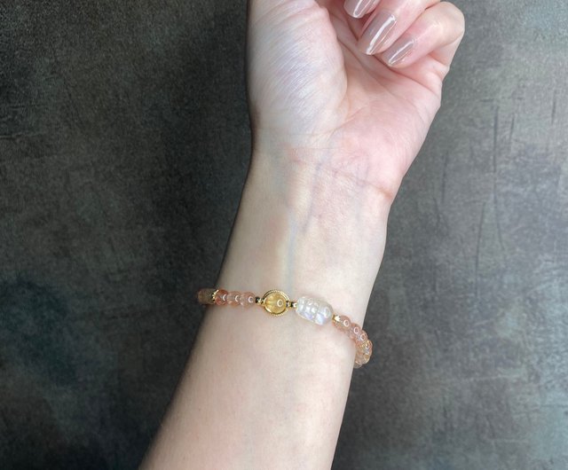 Moonstone Pixiu Rabbit Small Carvings with Citrine Color Hair Crystal Bracelet Bracelet JYL Shop J.Y.L Jewelry Design Bracelets Pinkoi