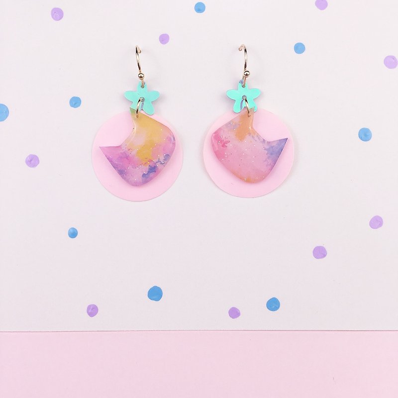 Colorful and gorgeous summer ear earrings. - Earrings & Clip-ons - Resin Pink