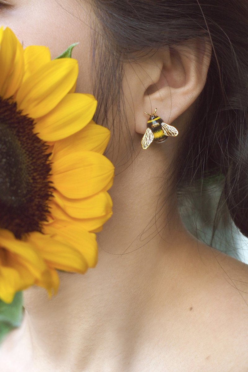 BumbleBee Earrings, Enamel Jewelry, Perfect gift, Spring. - Earrings & Clip-ons - Other Metals Yellow