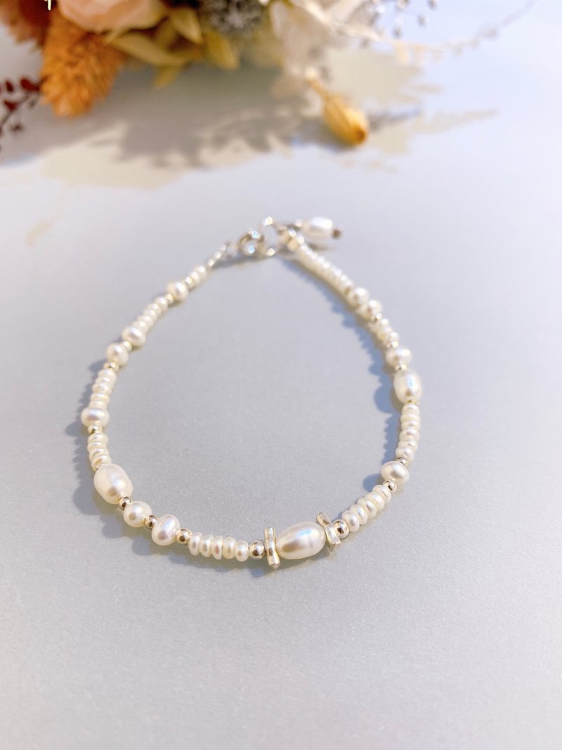 Ops Pearl silver bracelet- 小珍珠/極簡/純銀/限定/手鍊/禮物 - 手鍊/手環 - 珍珠 白色
