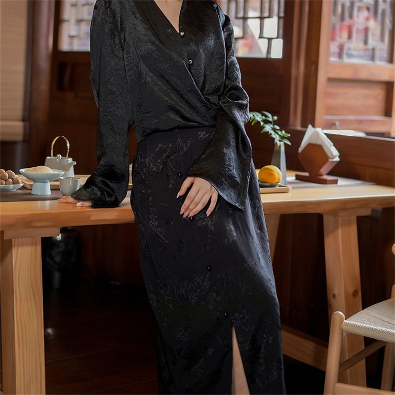朝と夕方の黒のAラインスカート新しい中国風の国民風のレトロなミドル丈の黒のスカート - シャツ・ブラウス - ポリエステル ブラック