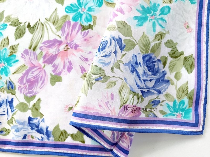 Yves Saint Laurent Vintage Handkerchief Blue Floral 19 x 18.5 inches - 手帕 - 棉．麻 紫色