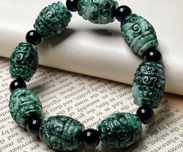 花青翡翠雕花路路通手珠| 天然緬甸玉翡翠A貨| 送禮瓔珞珠寶盒