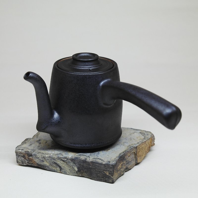 Xuanjiバレル型サイドハンドルティーポット手作り陶器茶小道具 - 急須・ティーカップ - 陶器 ブラック