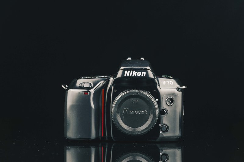 NIKON F70 #4559 #135底片相機 - 相機/拍立得/底片相機 - 其他金屬 