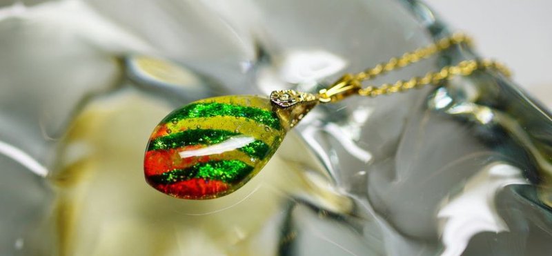 Holy water flow - Necklaces - Glass Multicolor