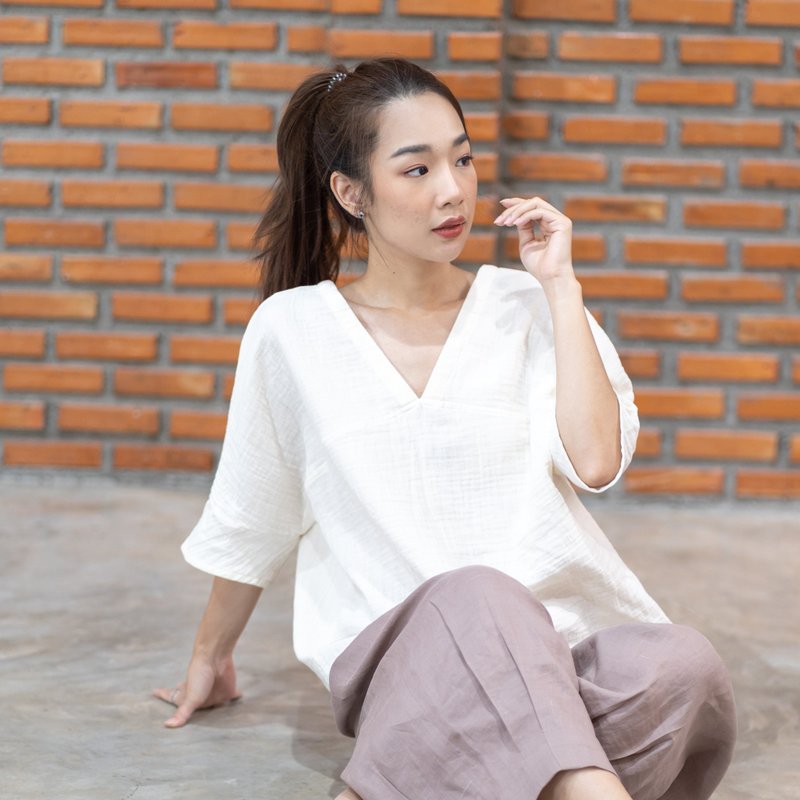 Natural Cotton V Neck Top Minimal Top Summer Top - Cream - 女上衣/長袖上衣 - 棉．麻 白色