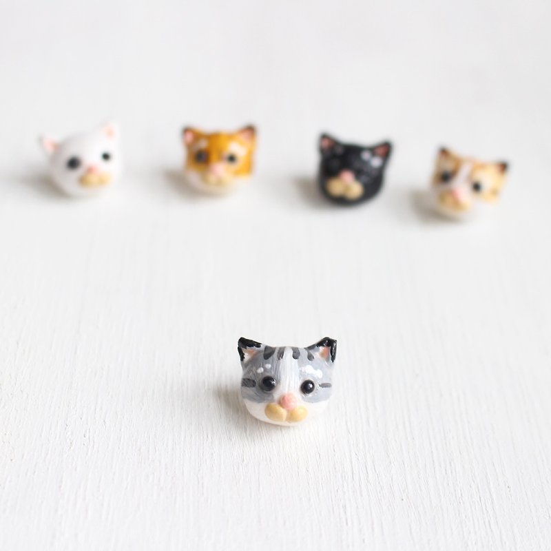 Tabby Cat stud earrings / clip on earrings - Earrings & Clip-ons - Pottery Gray