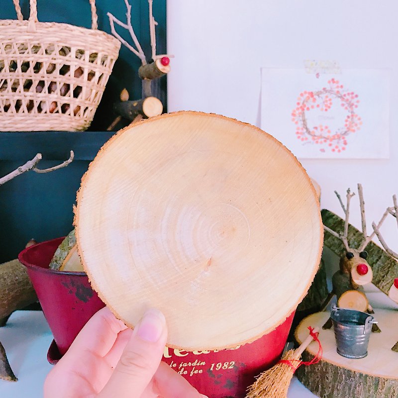 [Natural aroma - pure handmade eucalyptus block] (single block sale / round diameter 11-12 public) - ของวางตกแต่ง - ไม้ 