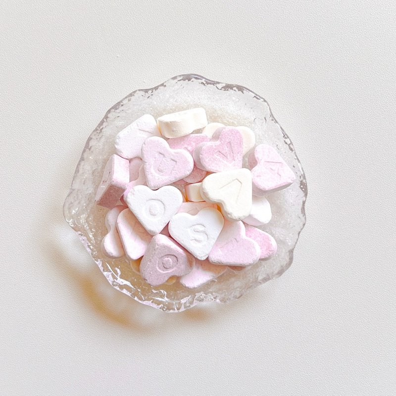 英國傳統糖 | Kingsway Fruit Hearts 錠情之心水果糖 - 零食/點心 - 其他材質 粉紅色