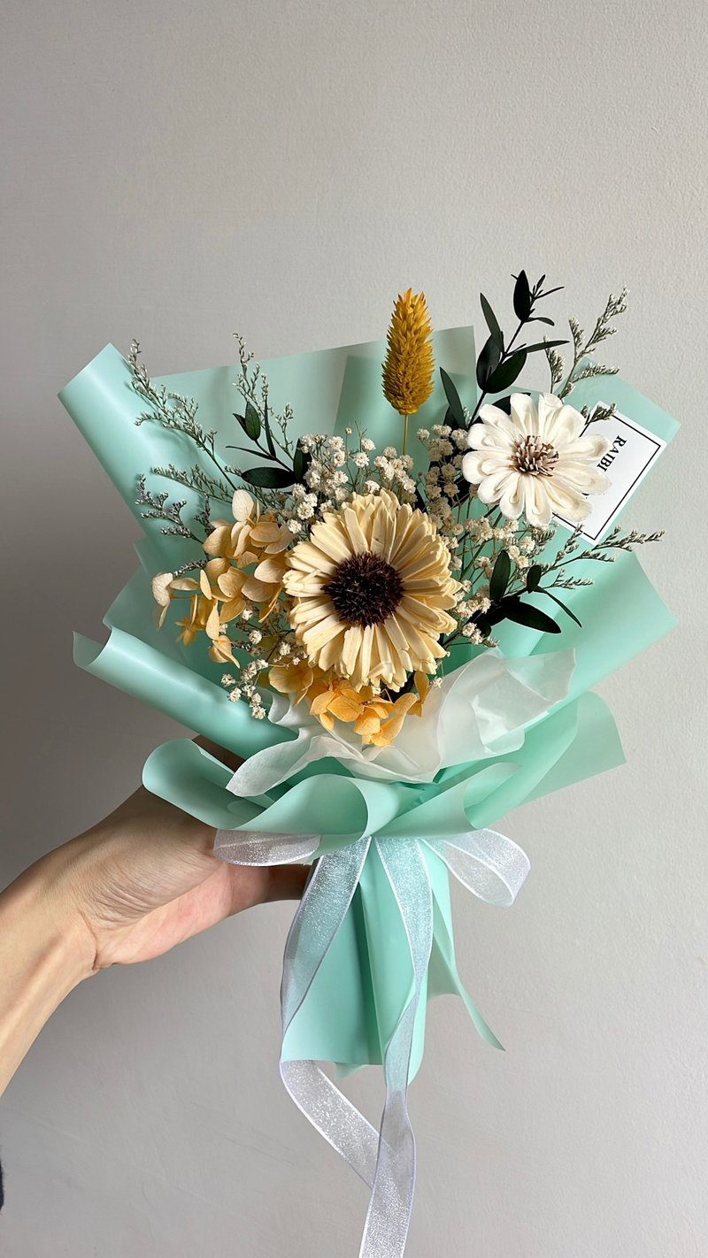 Graduation bouquet dry flower sunflower bouquet graduation gift birthday bouquet graduation flower sunflower - ช่อดอกไม้แห้ง - พืช/ดอกไม้ 