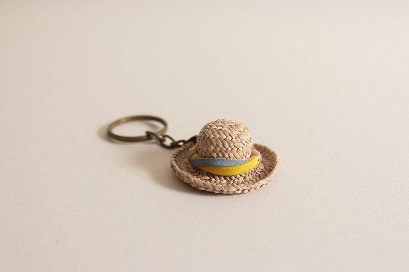 Small hat pendant/rush weaving - Charms - Plants & Flowers 