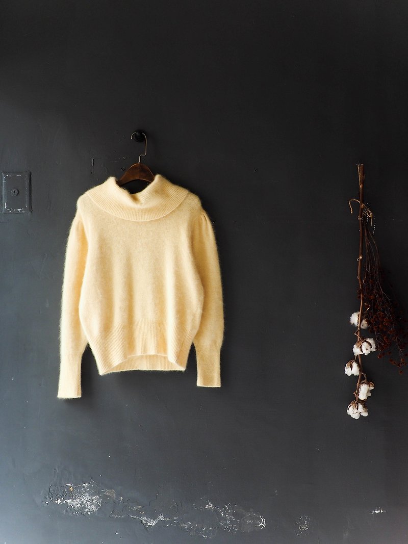Rivers and mountains - Aomori Continental Penghu court sleeve warm yellow log antique velvet soft Angora Rabbit wool sweater coat Vintage sweater vintage oversize - สเวตเตอร์ผู้หญิง - วัสดุอื่นๆ สีเหลือง
