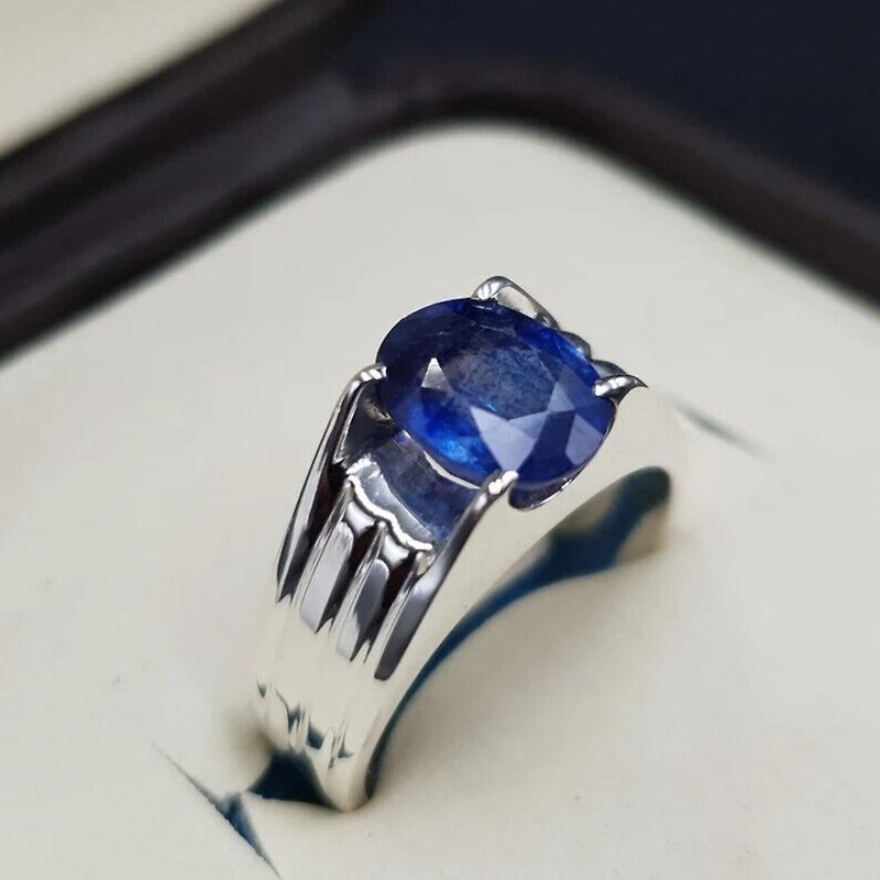 Sapphire Ring For Men Real Sapphire Ring Neelam Ring For Men Royal Blue Sapphire - แหวนทั่วไป - เครื่องเพชรพลอย สีน้ำเงิน