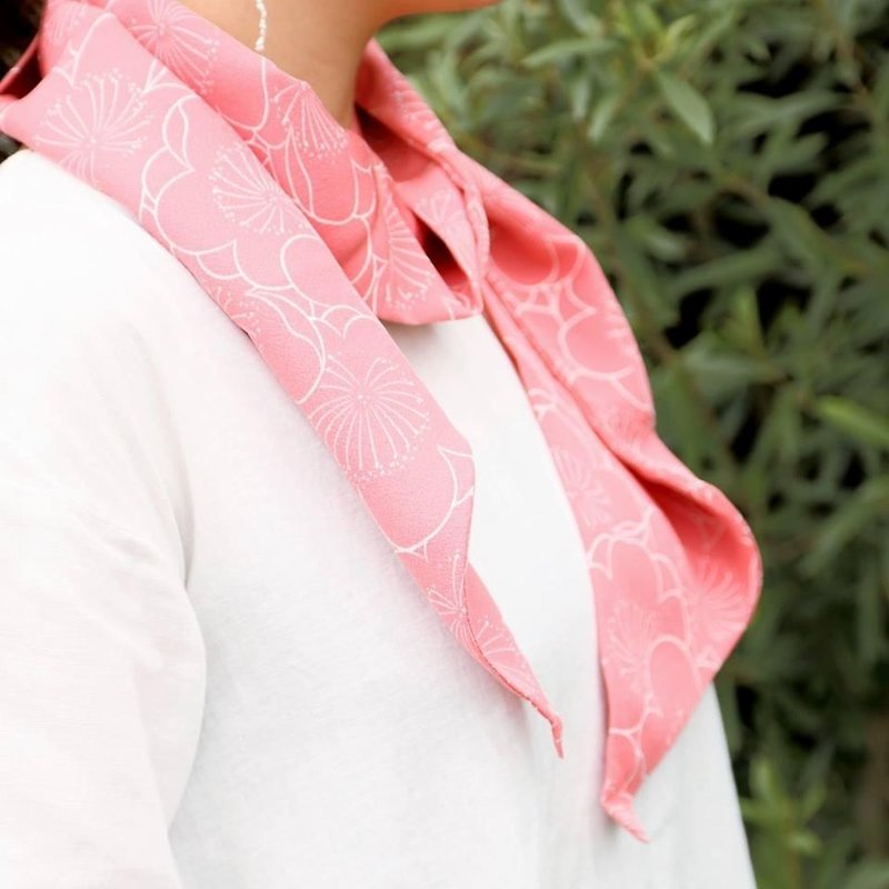 Foreign child production Produce gorgeous pink kimono stole <梅 文 文> - Scarves - Silk Pink