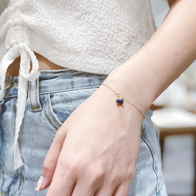 ITS-B125【14KGF・9月誕生石・サファイア】宝石の繊細なブレスレット。 - ブレスレット - 宝石 ブルー