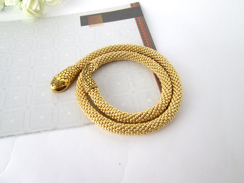 Gold Snake Ouroboros bracelet African Beaded bracelet Witch Slitherin Totem jewe - สร้อยข้อมือ - วัสดุอื่นๆ สีทอง