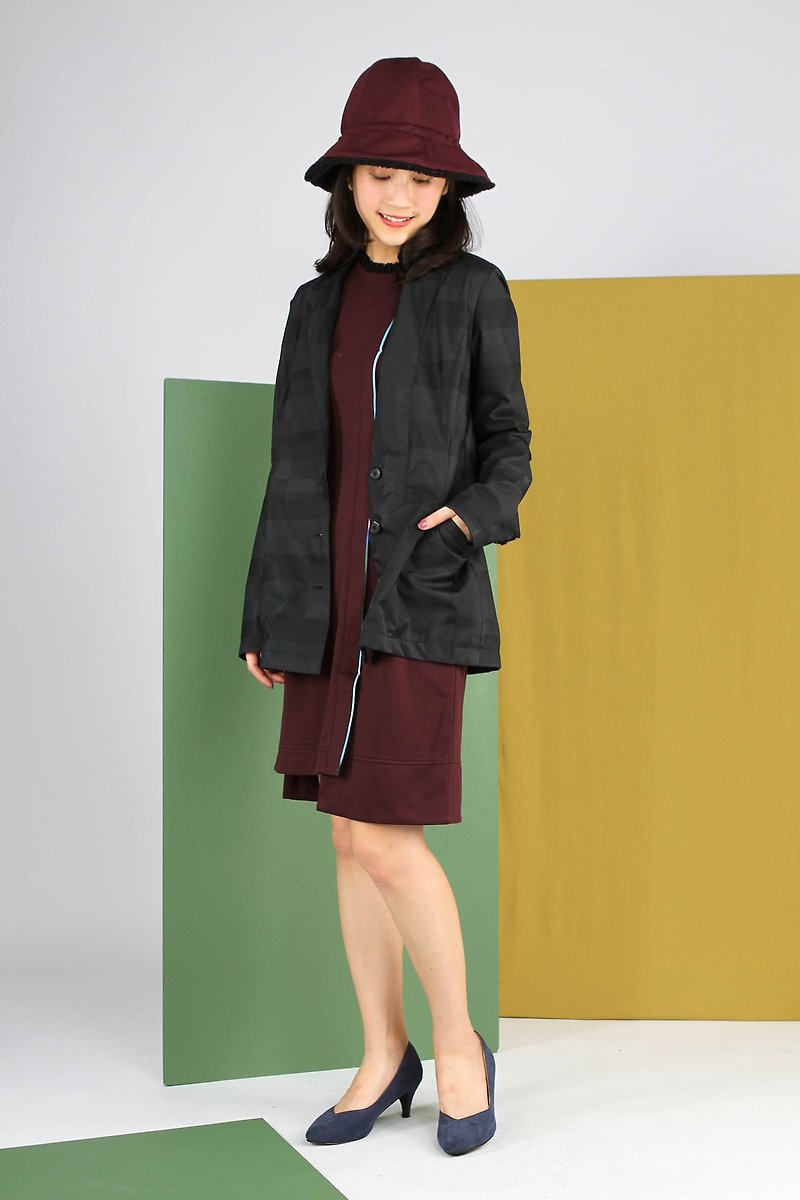 Waterproof blazer with special cut collar - Women's Casual & Functional Jackets - Polyester Black