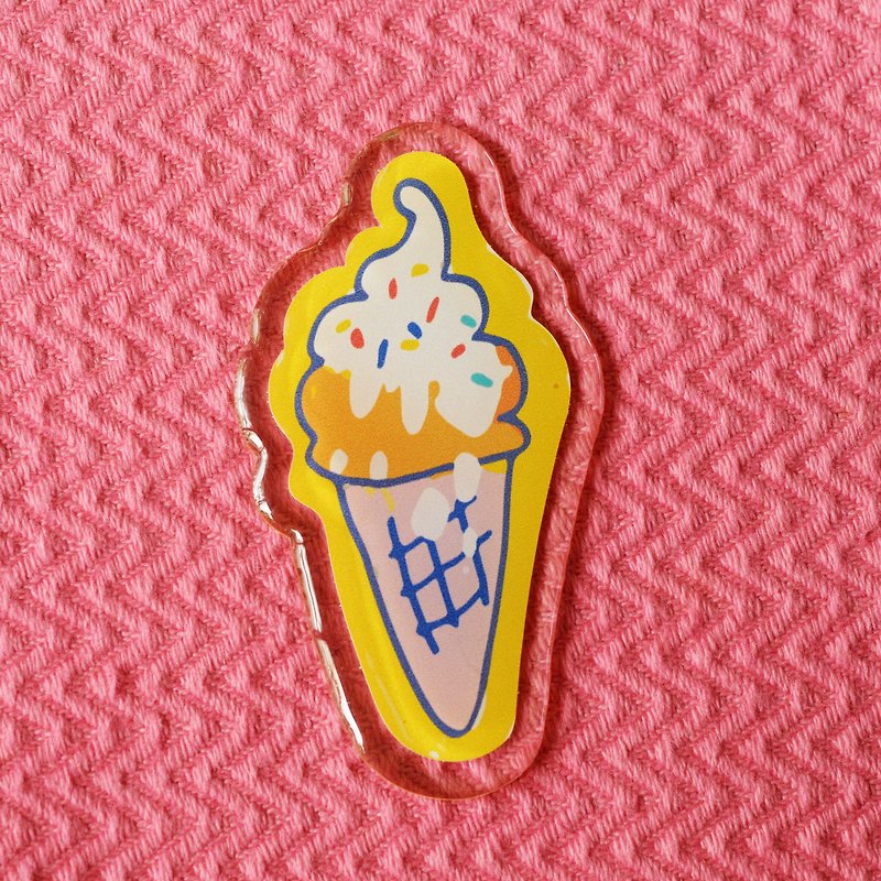 Keychain & Brooch "Soft serve ice-cream" - Brooches - Acrylic Multicolor