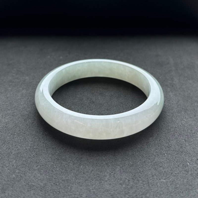 Natural Grade A Jadeite Bracelet White Moonlight True Circle/Ping An Thick Makeup Bracelet 57.4 Circle - Bracelets - Jade White