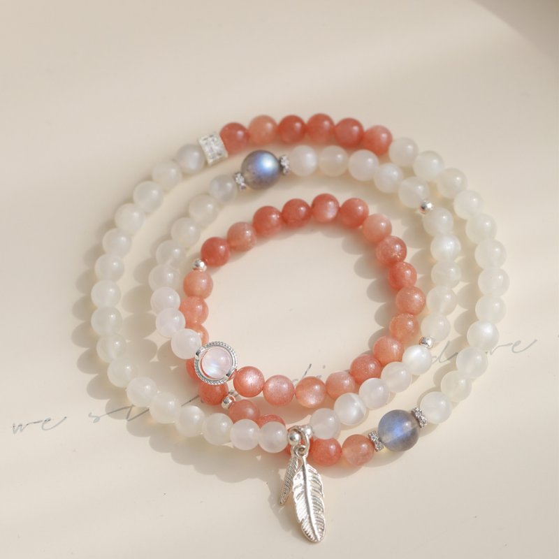 Winter warm sun/pure natural moonstone three-circle design bracelet sweater chain for sale - สร้อยข้อมือ - คริสตัล สีส้ม