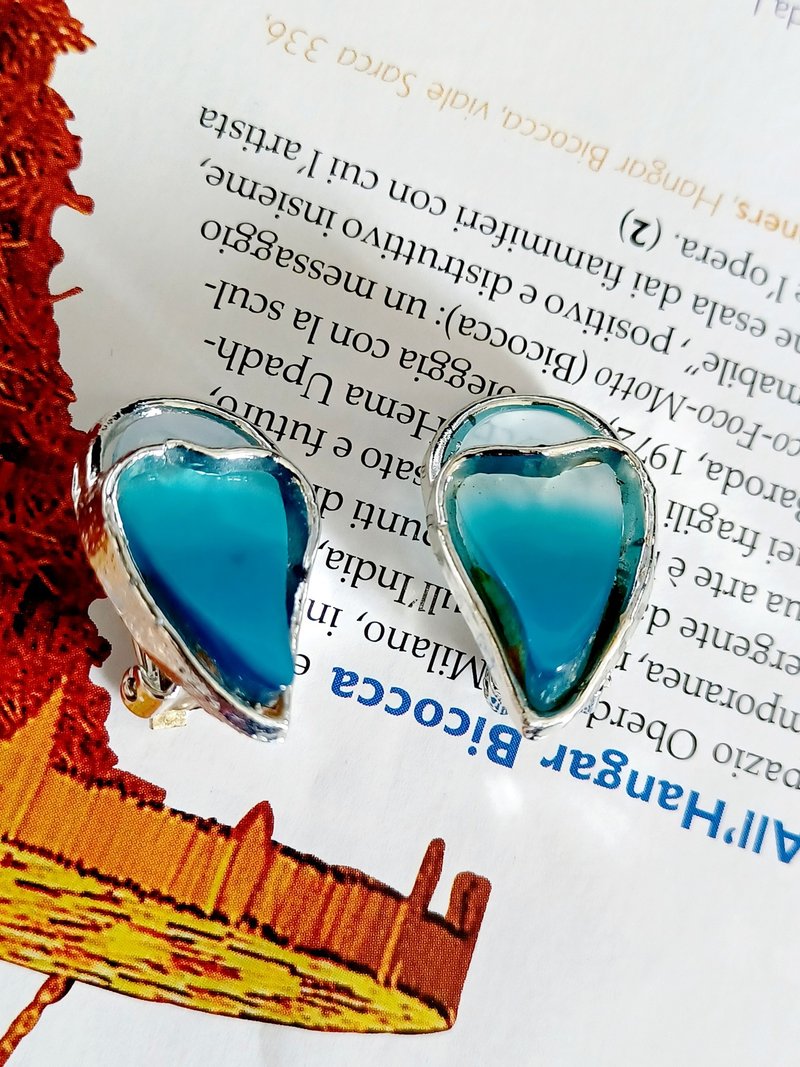 vintage jewelry fashionable drop-shaped gradient blue celluloid clip-on earrings - ต่างหู - โลหะ 