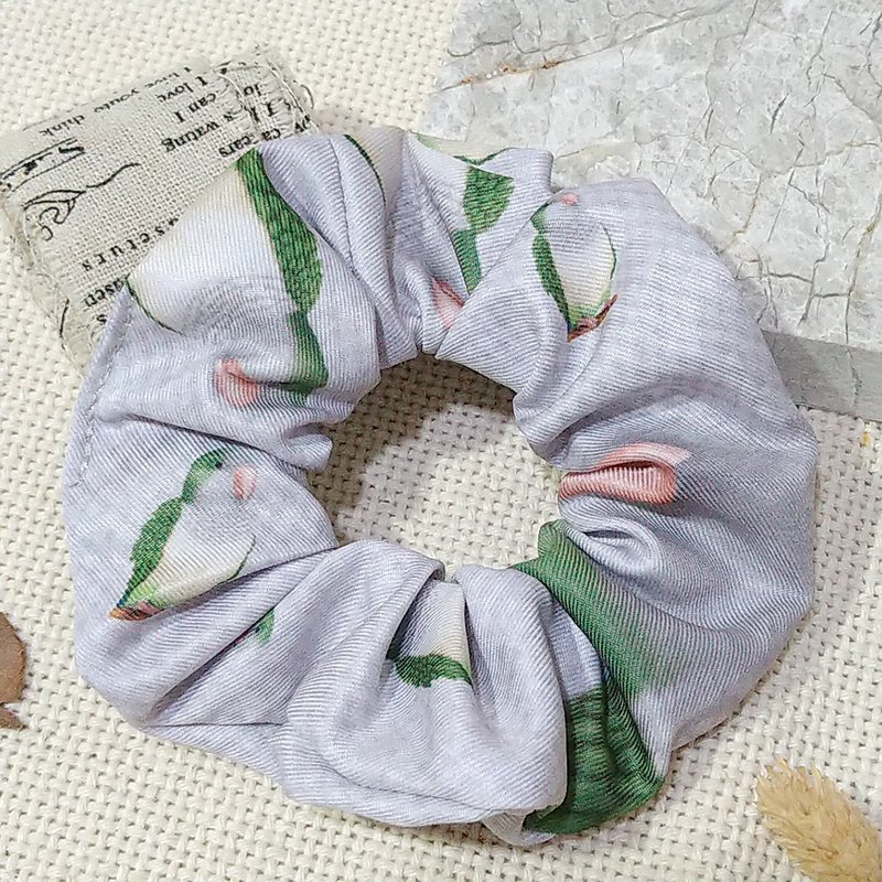 Light gray bottom- scrunchie monk parrot_ponytail hair band - เครื่องประดับผม - เส้นใยสังเคราะห์ 