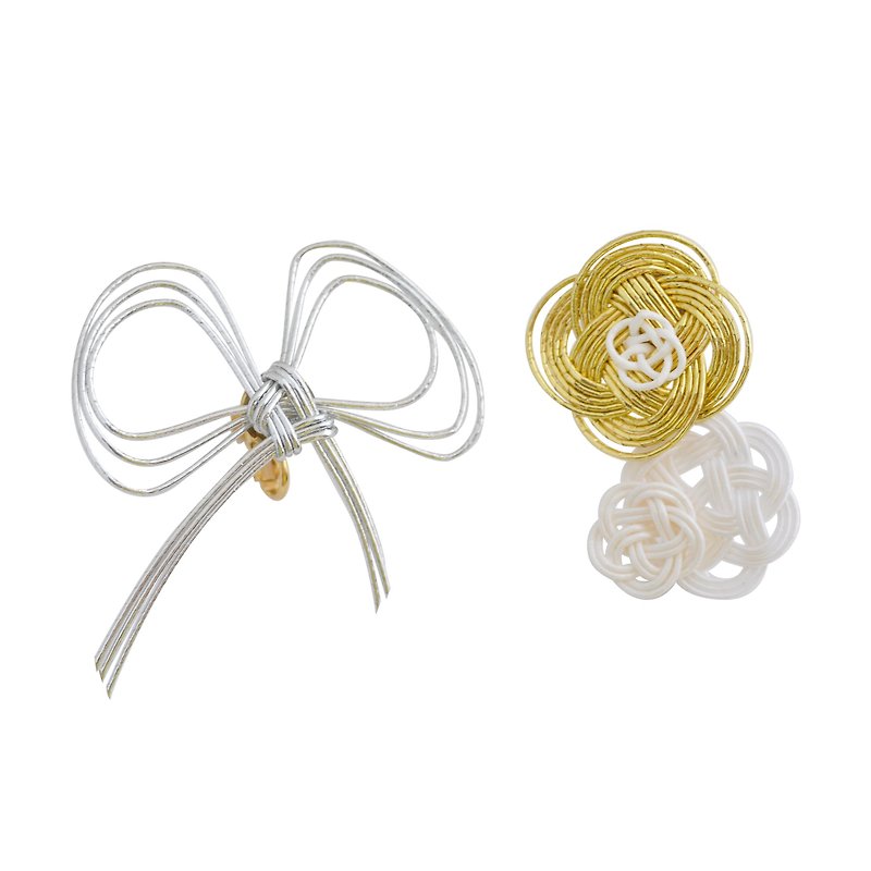 Mizuhiki Pierced earrings ーRibbon and flowerー Silver×Gold - ต่างหู - กระดาษ สีทอง