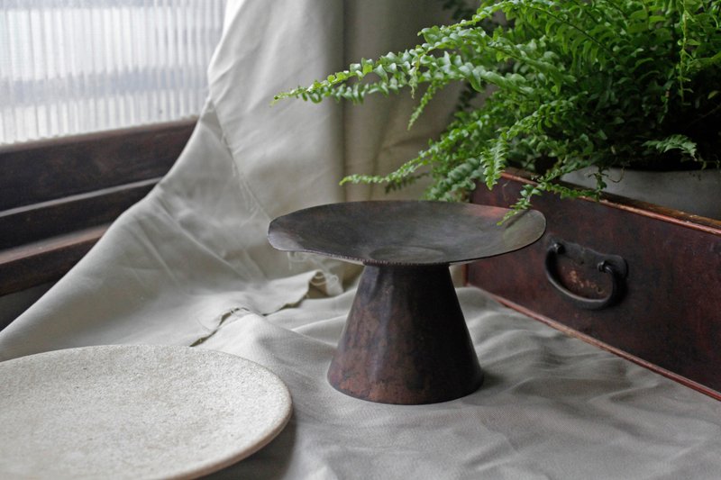 Bronze plate platform A - Items for Display - Copper & Brass Black