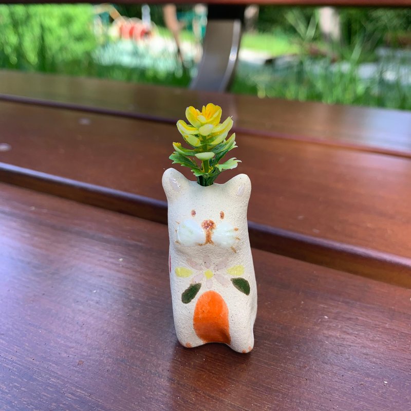 A Lu - 貓咪小陶花器/擴香器/手做手繪/適合乾燥花 僅此一件 - 花瓶/花器 - 陶 多色