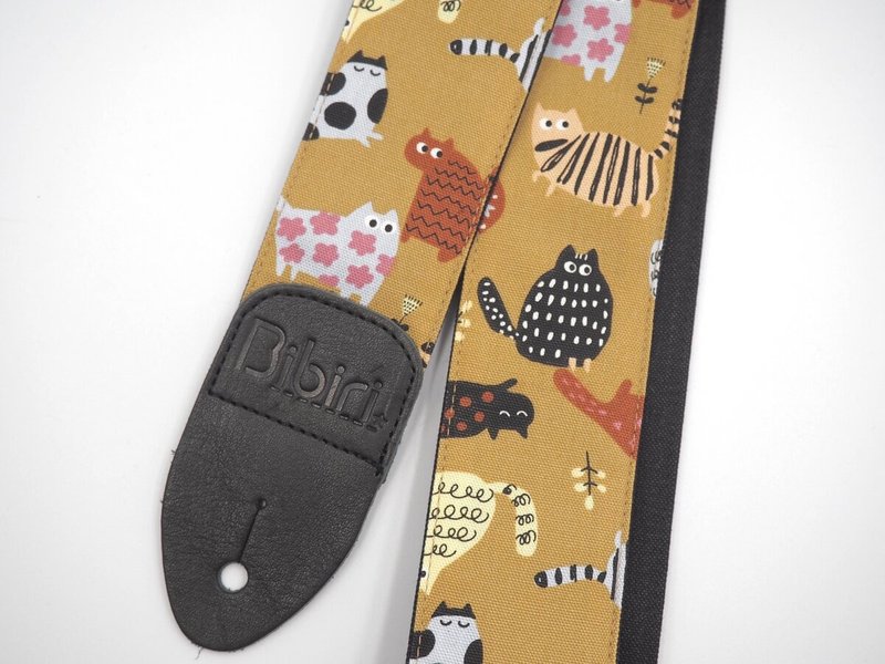 Canvas guitar strap  Kurashiki canvas & Tochigi leather - อื่นๆ - ผ้าฝ้าย/ผ้าลินิน สีกากี