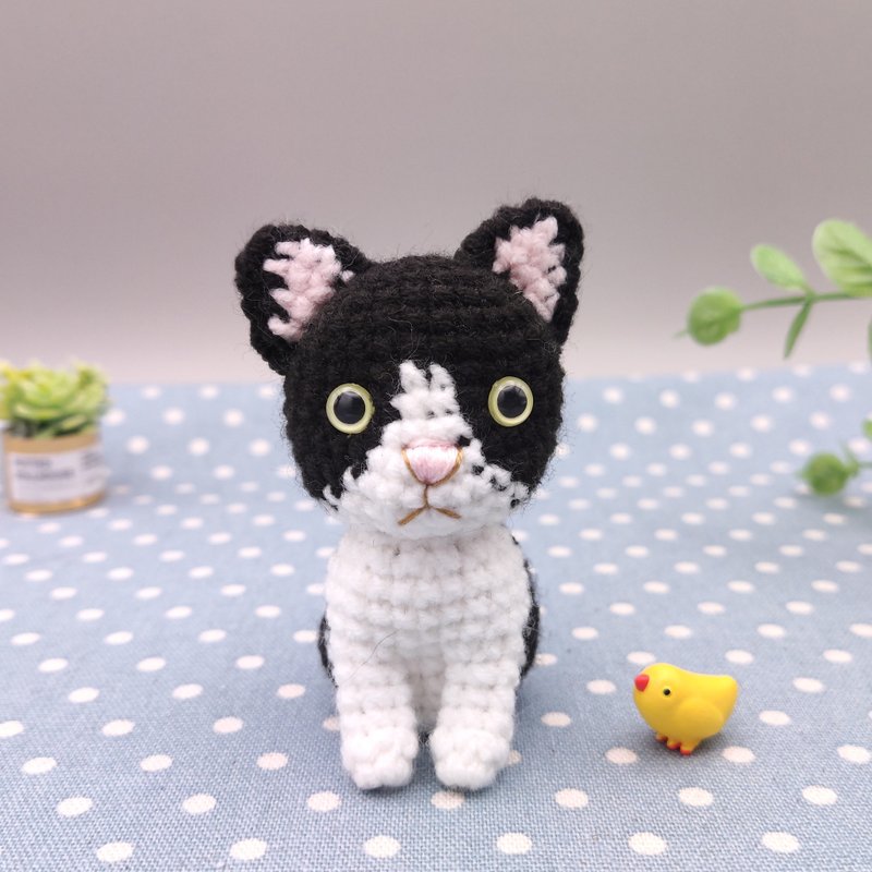 [In Stock] Little Mercedes Cat Handmade Crochet Doll - ตุ๊กตา - ไฟเบอร์อื่นๆ สีดำ