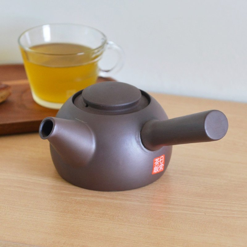 日本FORMLADY 小泉誠 日製萬古燒紫砂橫手急須茶壺-430ml - 茶壺/茶杯/茶具 - 陶 咖啡色