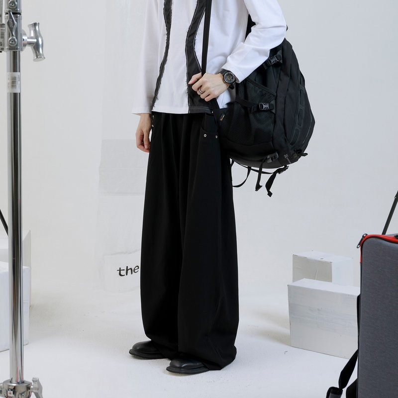 wide trousers with metal eyelet buttons - กางเกงขายาว - ขนแกะ สีดำ