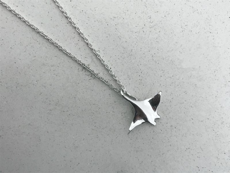 925 Sterling Silver Stingray Baby Necklace - Necklaces - Sterling Silver Silver