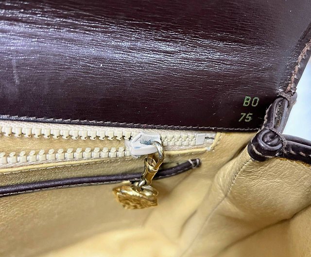 Old Gucci Calfskin GG Turn Lock Box Shoulder Bag - Shop