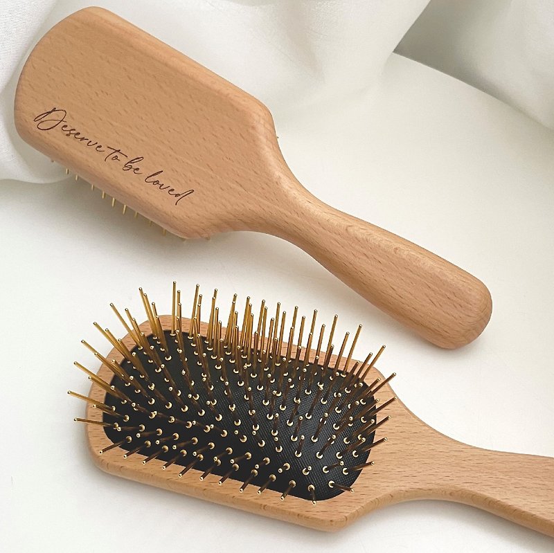 Natural beech air cushion gold comb can be customized with engraving - Makeup Brushes - Wood Brown