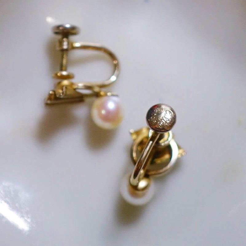 1940s Cultra Natural Pearl Antique Earrings - ต่างหู - ไข่มุก สีทอง