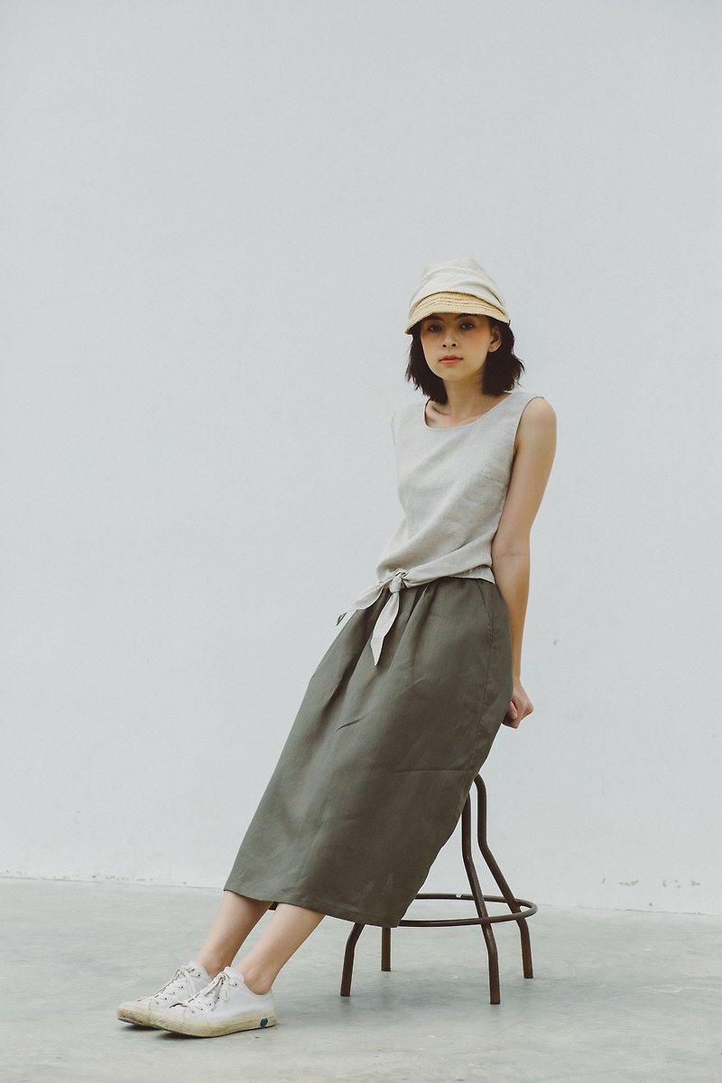 Basic Skirt in Olive - กระโปรง - ผ้าฝ้าย/ผ้าลินิน สีเขียว