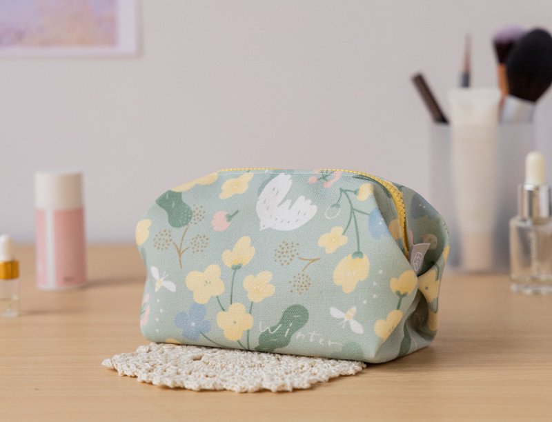 【Matcha Winter Arashi-Cosmetic Bag】Large Capacity / Storage Bag - Toiletry Bags & Pouches - Polyester Green