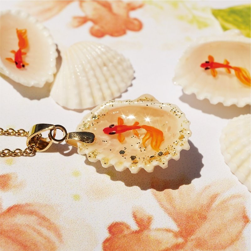 3D hand-painted goldfish tour (necklace section) - Necklaces - Other Materials Khaki