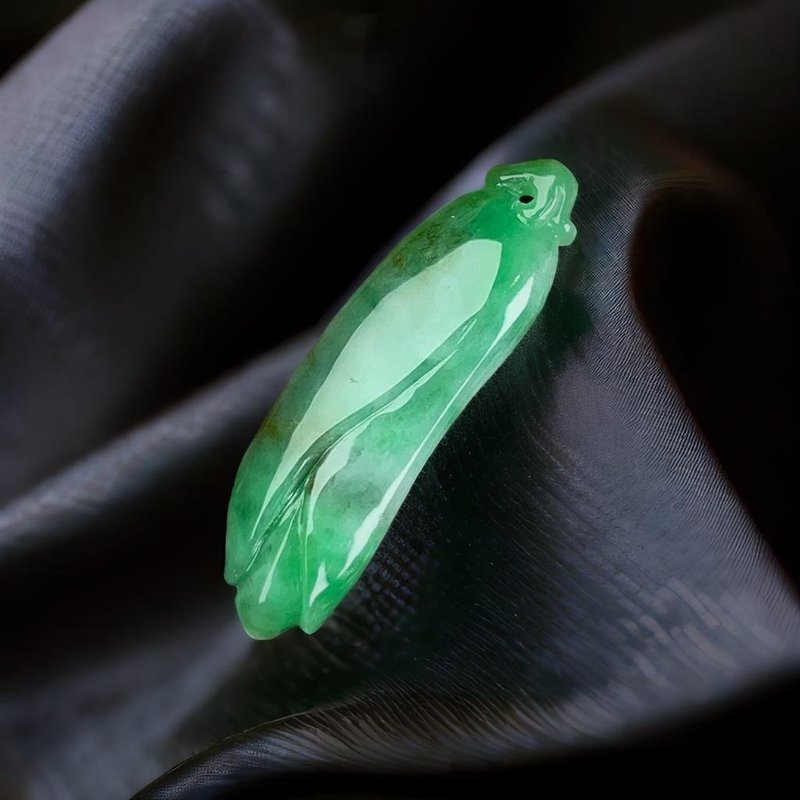 正陽綠翡翠巧雕含苞待放 | 天然緬甸玉翡翠A貨 | 送禮 - 其他 - 玉石 綠色