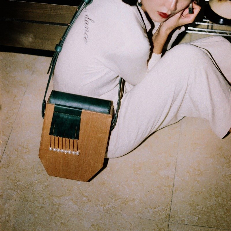 Mr.ChestnutLIZSUNGハンドメイドカスタムヴィンテージパールチェリーウッドバッグ - ショルダーバッグ - 革 グリーン