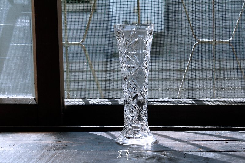 アストラルの小さな花瓶 - 花瓶・植木鉢 - ガラス 