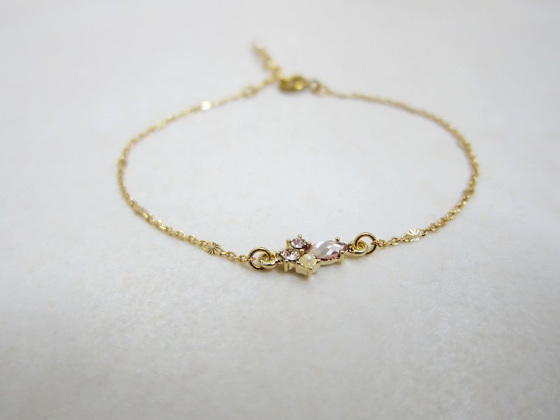 +Shiny and bright‧Pearl‧Gold-plated bracelet+ - สร้อยข้อมือ - โลหะ สีนำ้ตาล