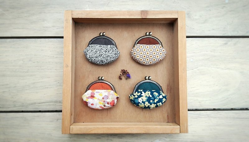 [One mouthful dumplings] Round-shaped mouth gold coin purse course - Knitting / Felted Wool / Cloth - Cotton & Hemp 