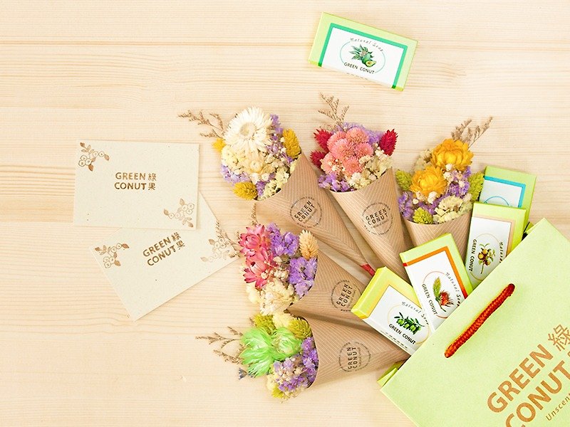ロマンチックな贈り物に「卒業の贈り物は」小さなカードに5 + 2を設定します - ボディソープ - 寄せ植え・花 